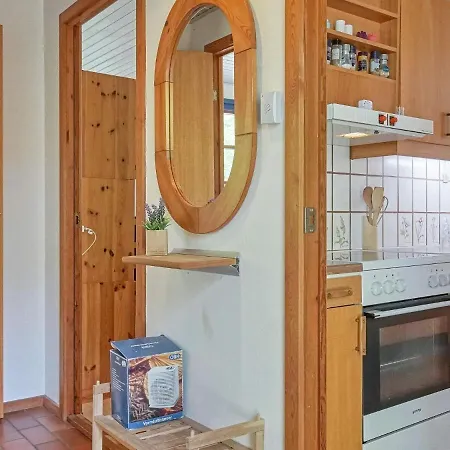 בית נופש Three-bedroom In 4 *