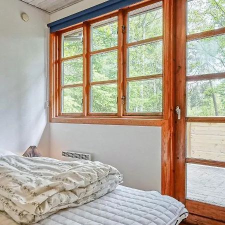 Dom wakacyjny Three-bedroom In 4